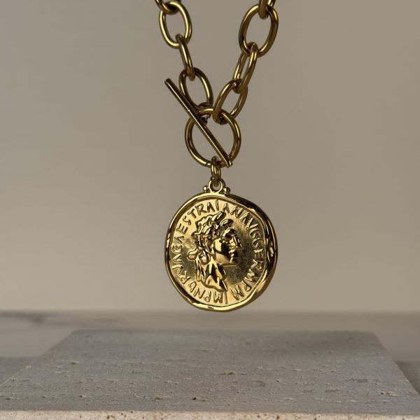 Collar cadena dorada charm moneda