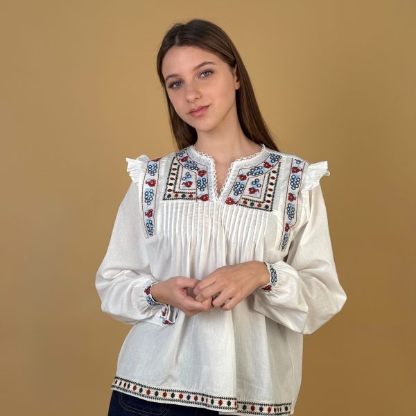 Blusa blanca bordada