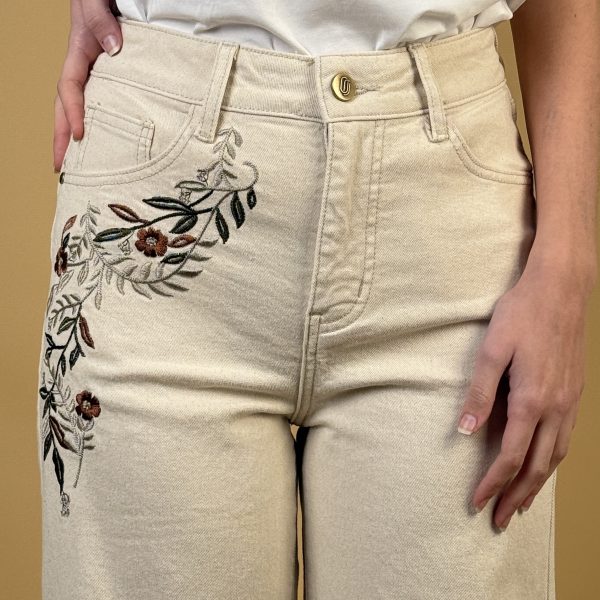 Jean Culotte con bordado