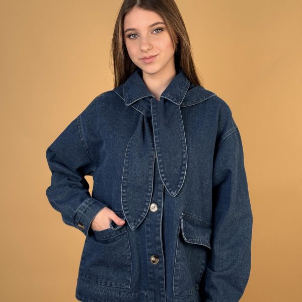 Chaqueta denim con capucha removible